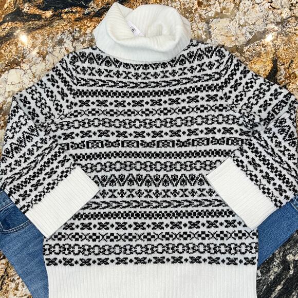NWT Ann Taylor Winter White and Black Fairisle Turtleneck Soft Sweater - SMALL - Picture 2 of 8